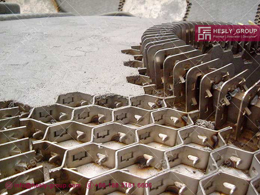 China 15mm height 410s Hexmesh for Refractory Linings in furnaces | China Hex-Mesh Supplier | 1mx1m, 50pcs/pallet supplier